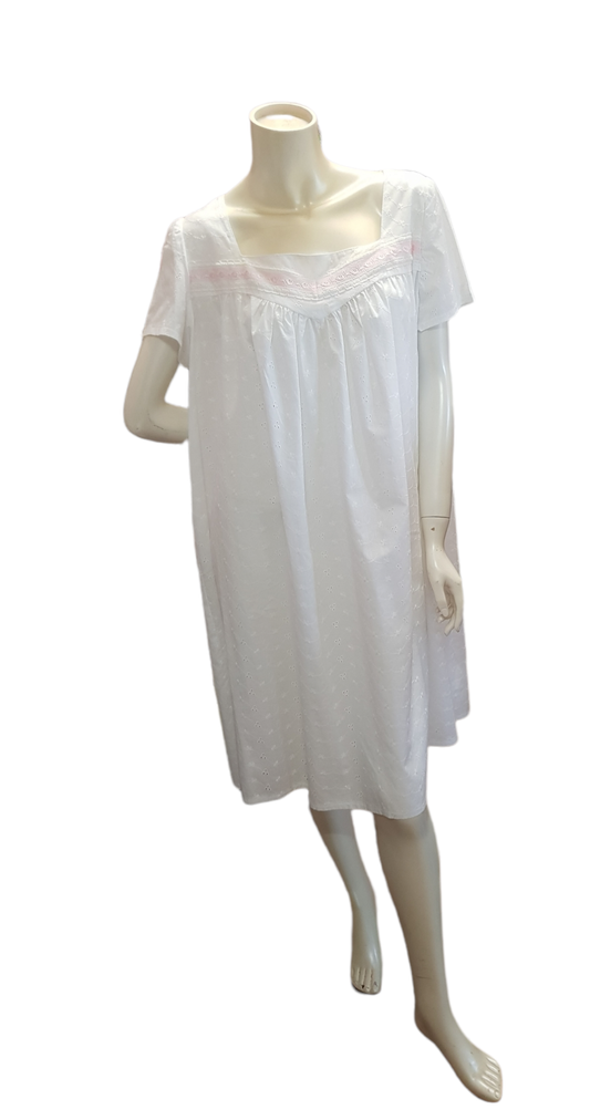 Ladies nightdress-Short Sleeves Pink Heritage Trim